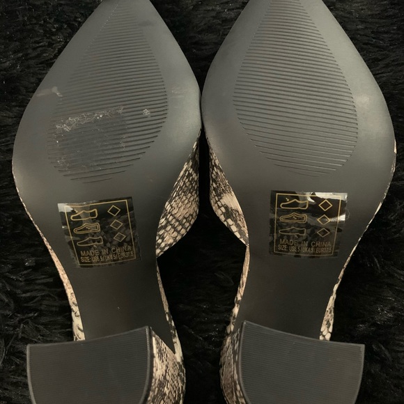 Snake Print Pointed Toe Mule Heels - Picture 5 of 6